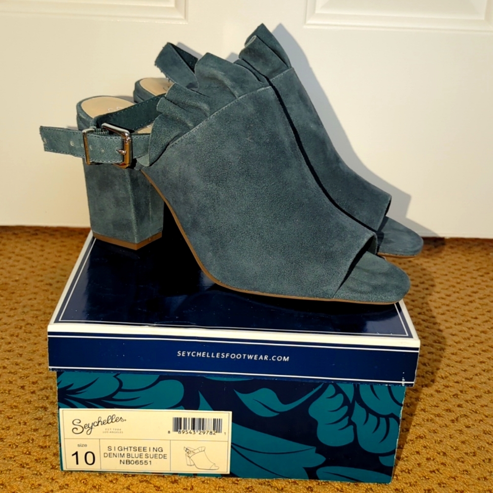 Seychelles Sightseeing Blue suede ruffle heels